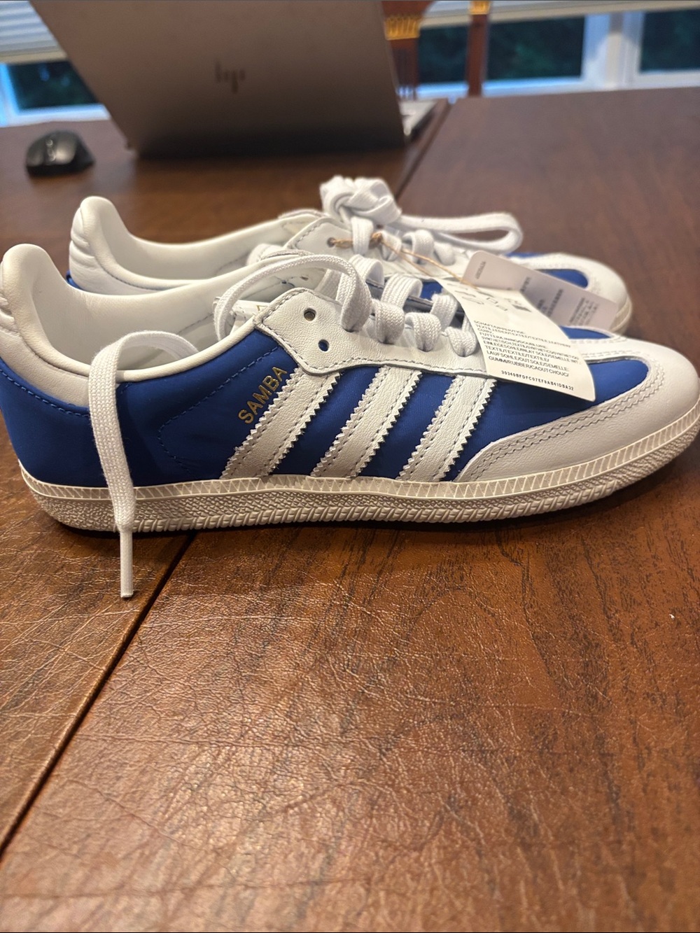 adidas Samba Sneakers in Royal Blue & White kids size 4